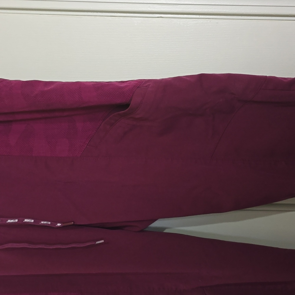 Grey's Anatomy xl camo scrub pants - Picture 4 of 6